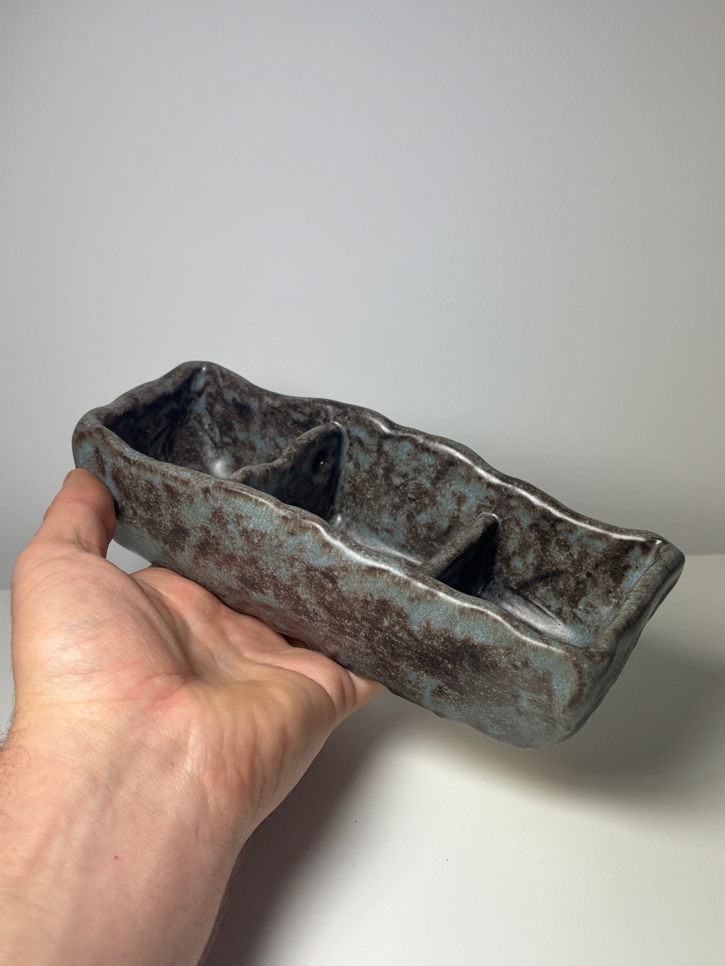 Windowsill Bog Pot - Little Grey One