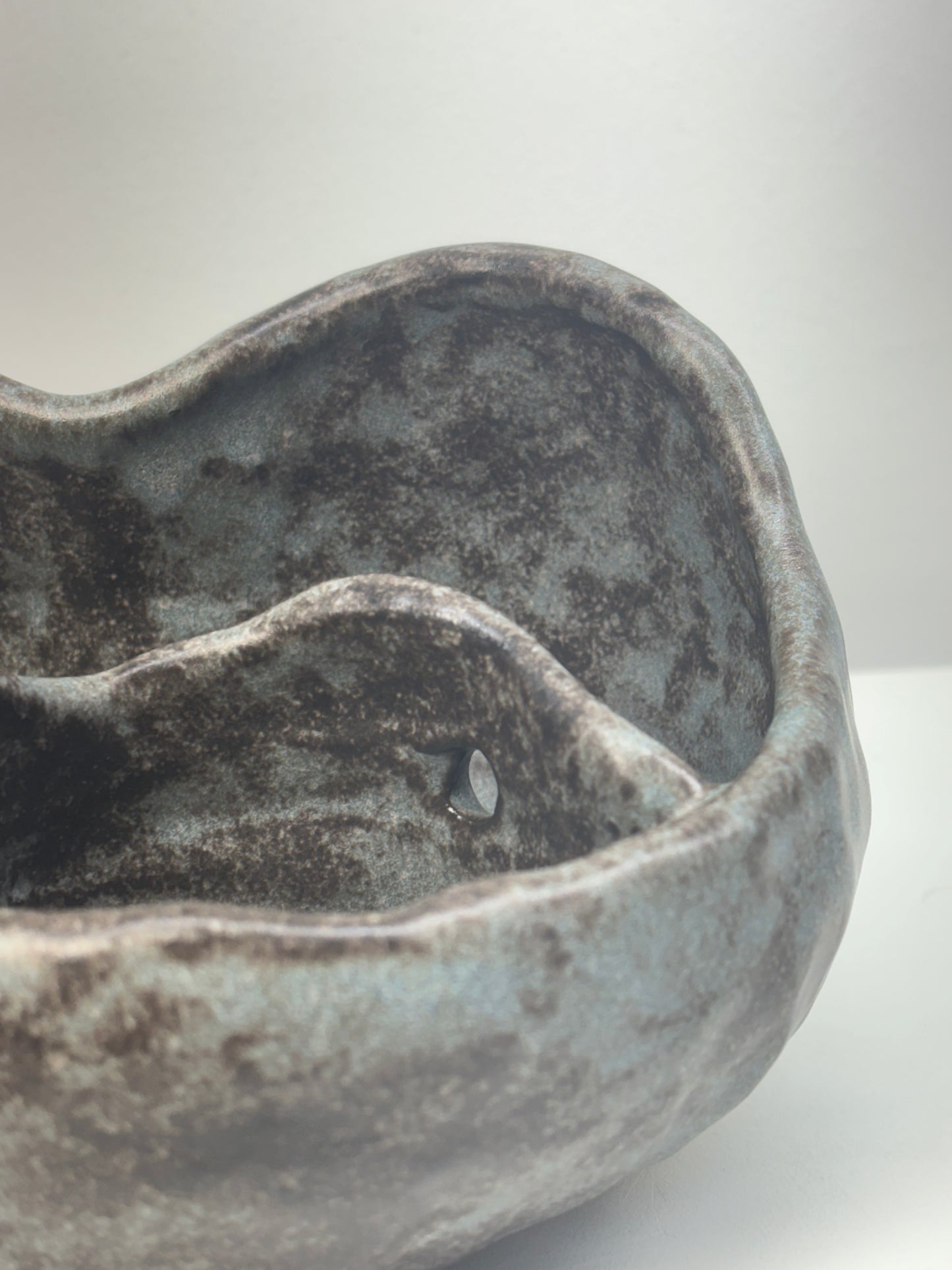 Bog Pot 03 - Grey Rockface