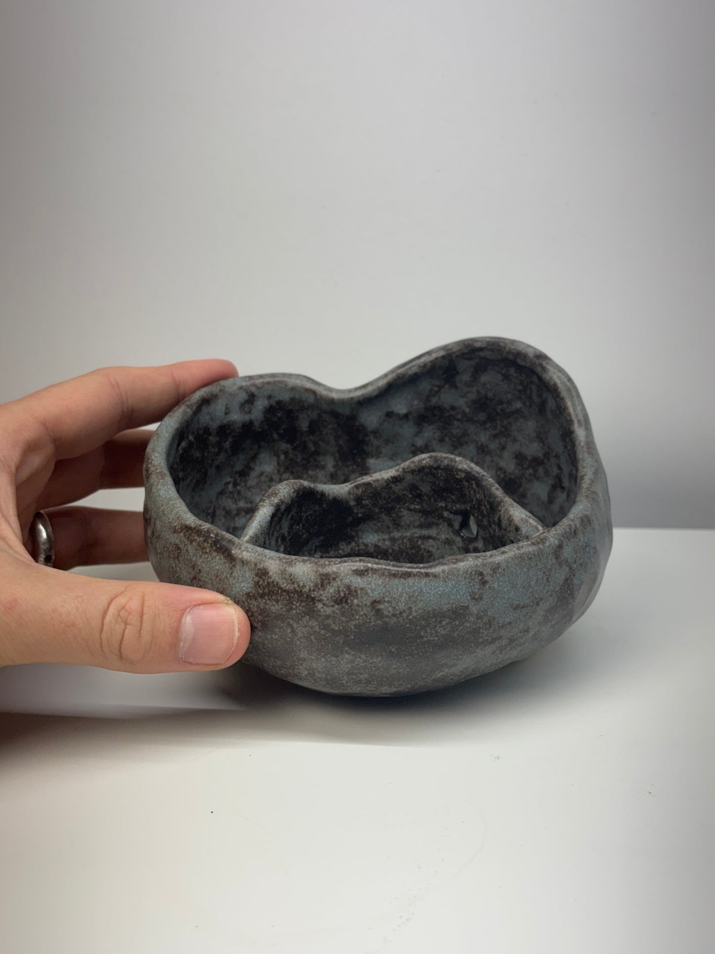 Bog Pot 03 - Grey Rockface