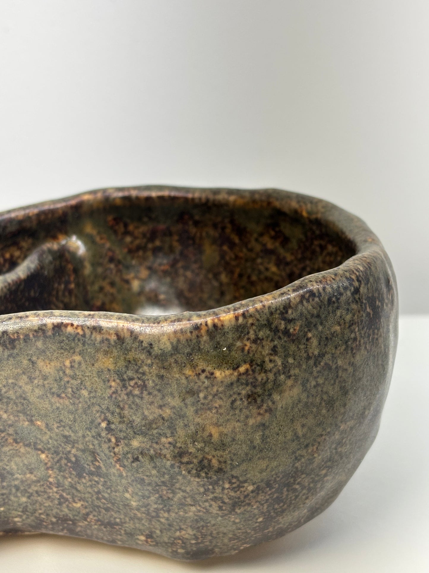 Bog Pot 06 - Brown Pebble
