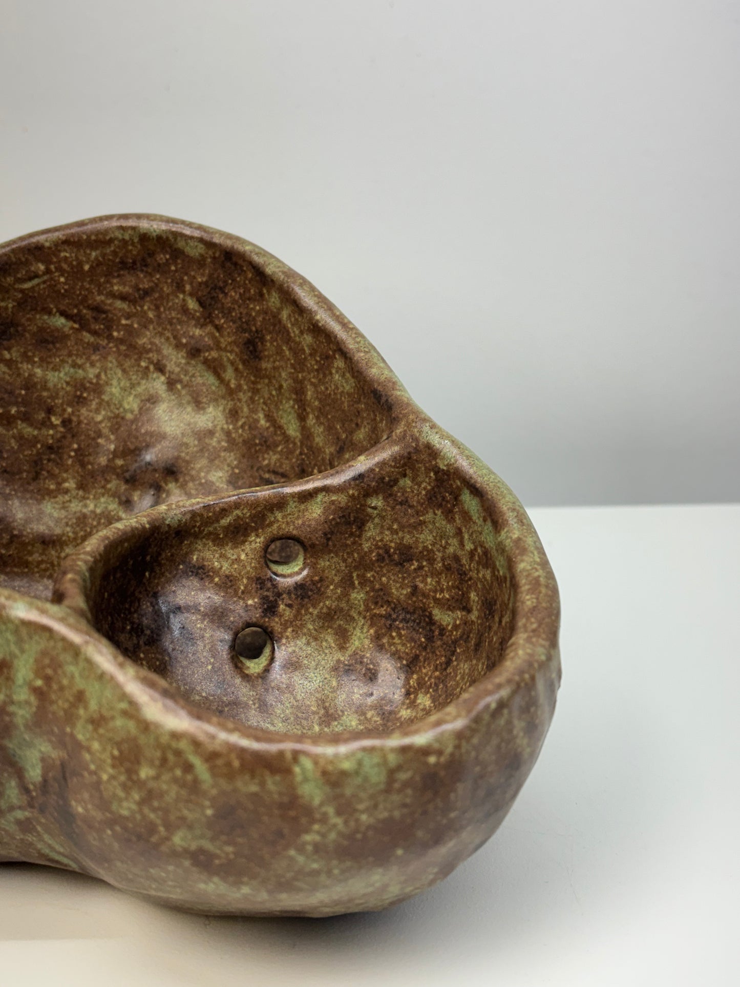 Bog Pot 12 - Mossy Rockface
