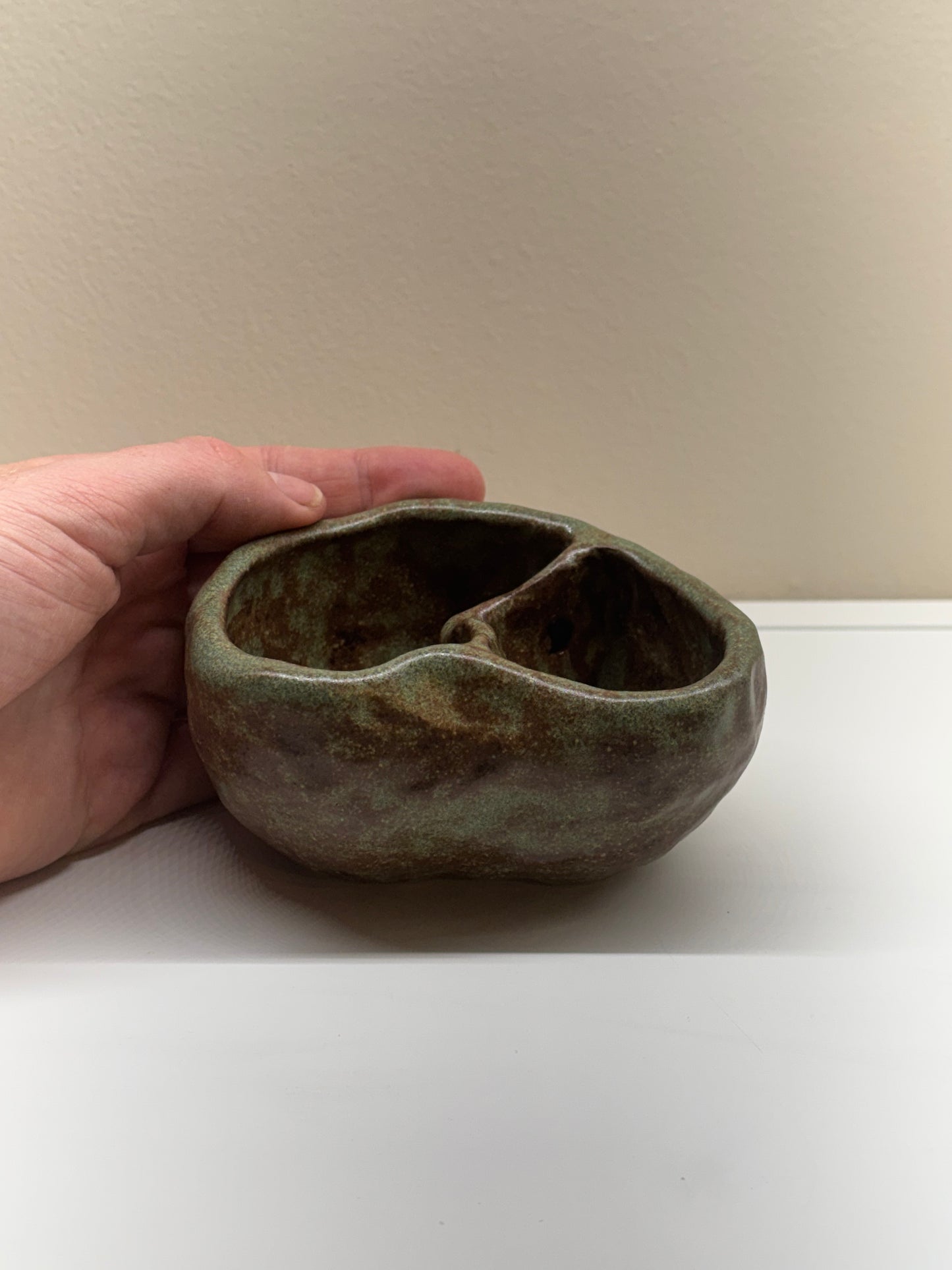 Bog Pot 08 - Mossy Pebble