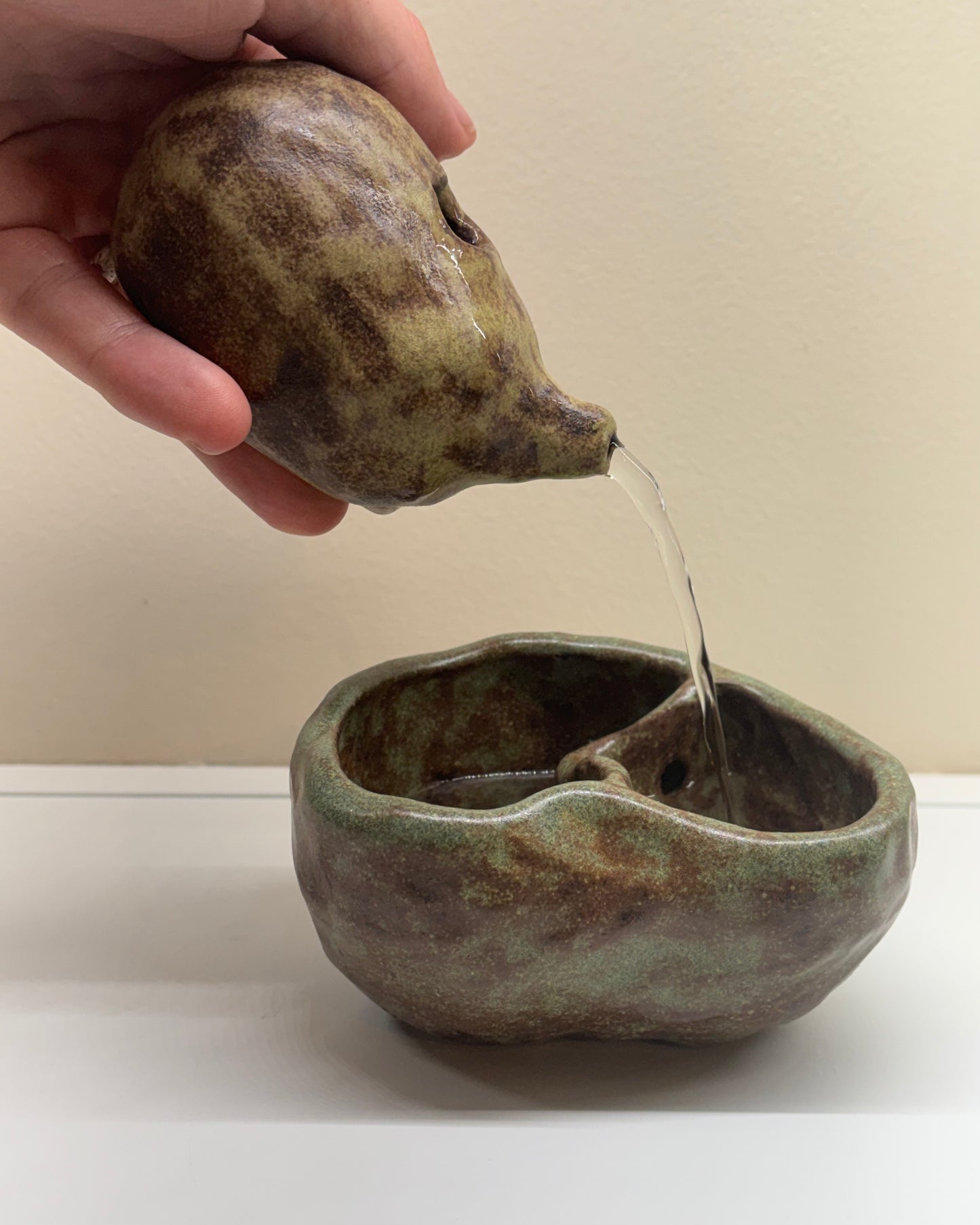 Bog Pot 08 - Mossy Pebble