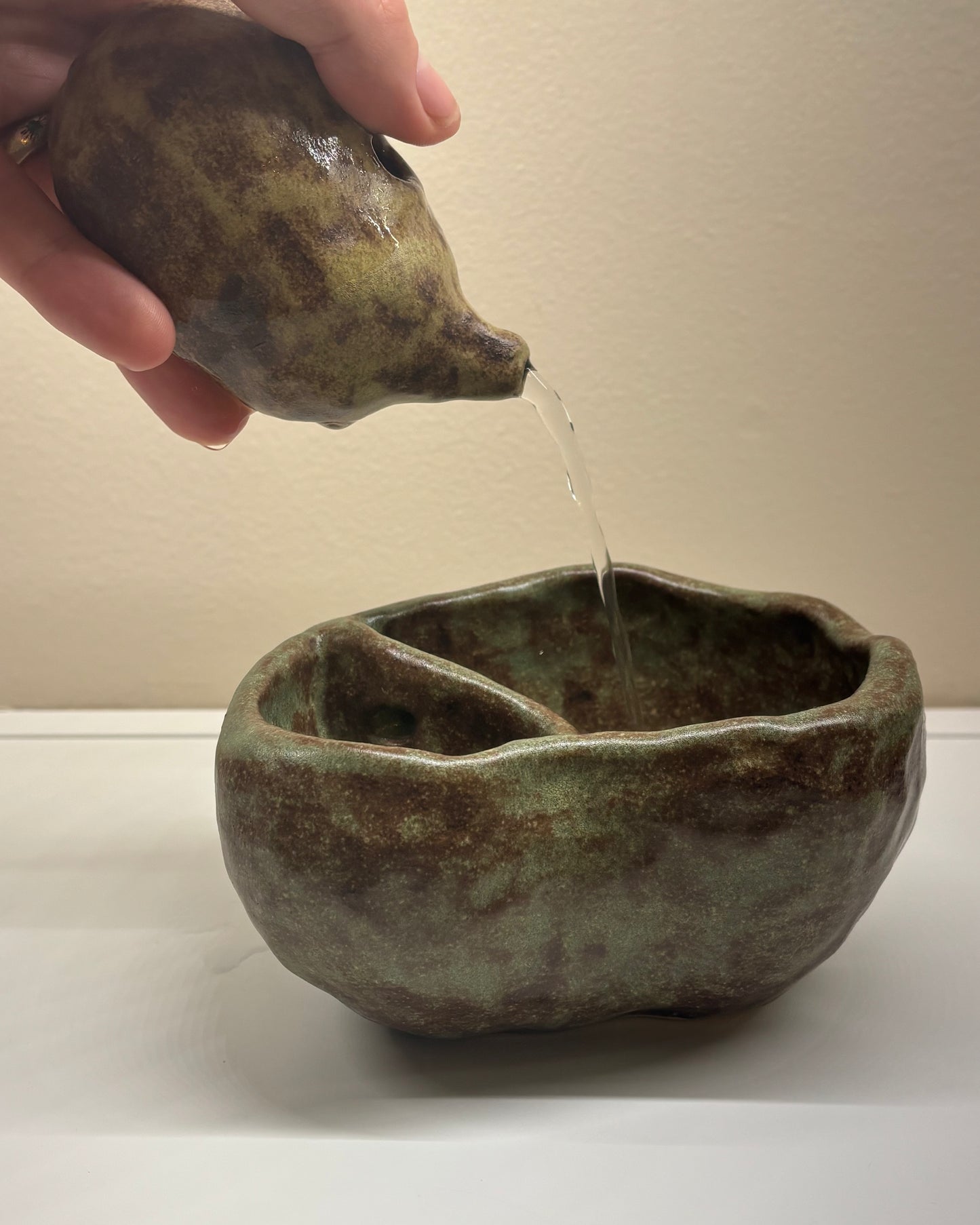 Bog Pot 20 - Mossy Pebble