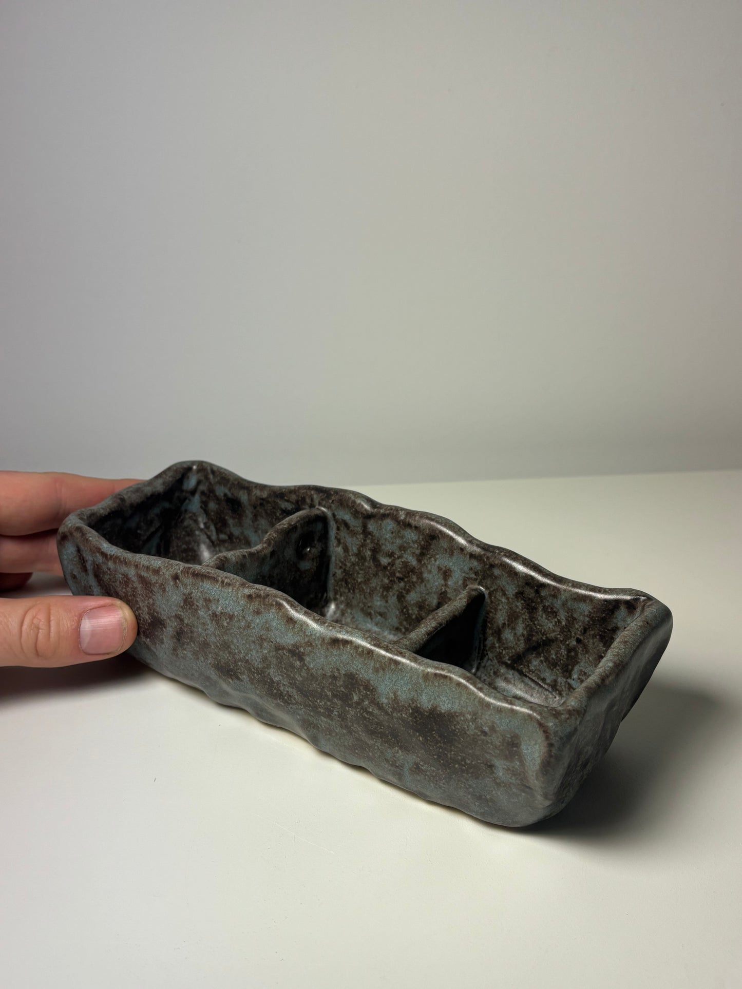 Windowsill Bog Pot - Little Grey One