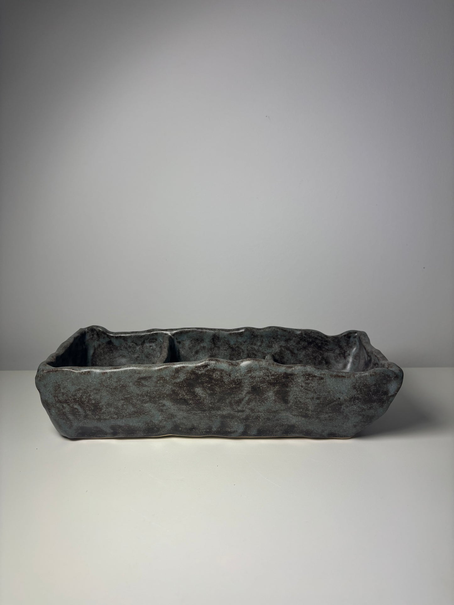 Windowsill Bog Pot - Bigger Grey One