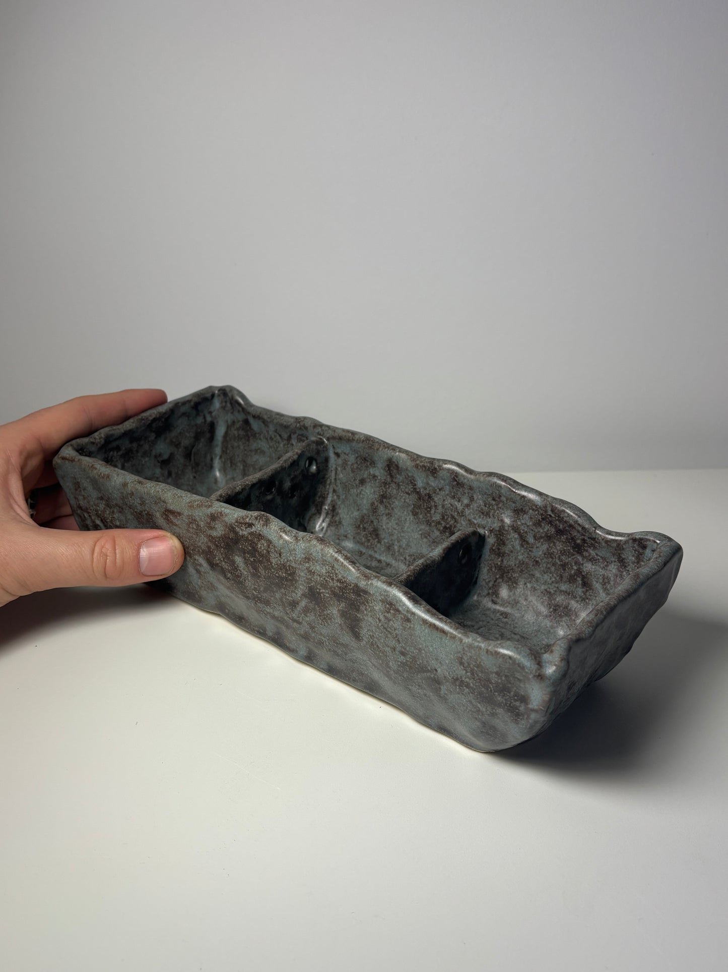 Windowsill Bog Pot - Bigger Grey One