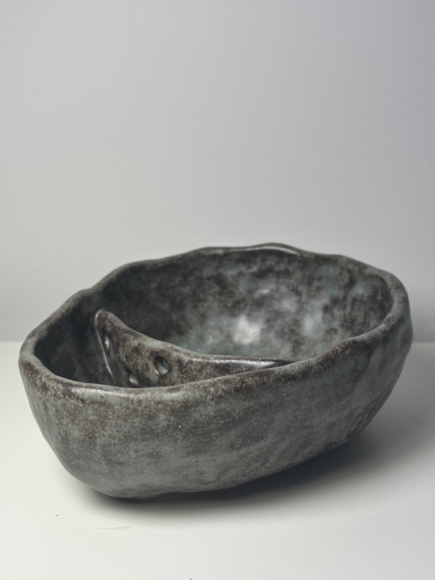 Pebble Bog Pot - Grey