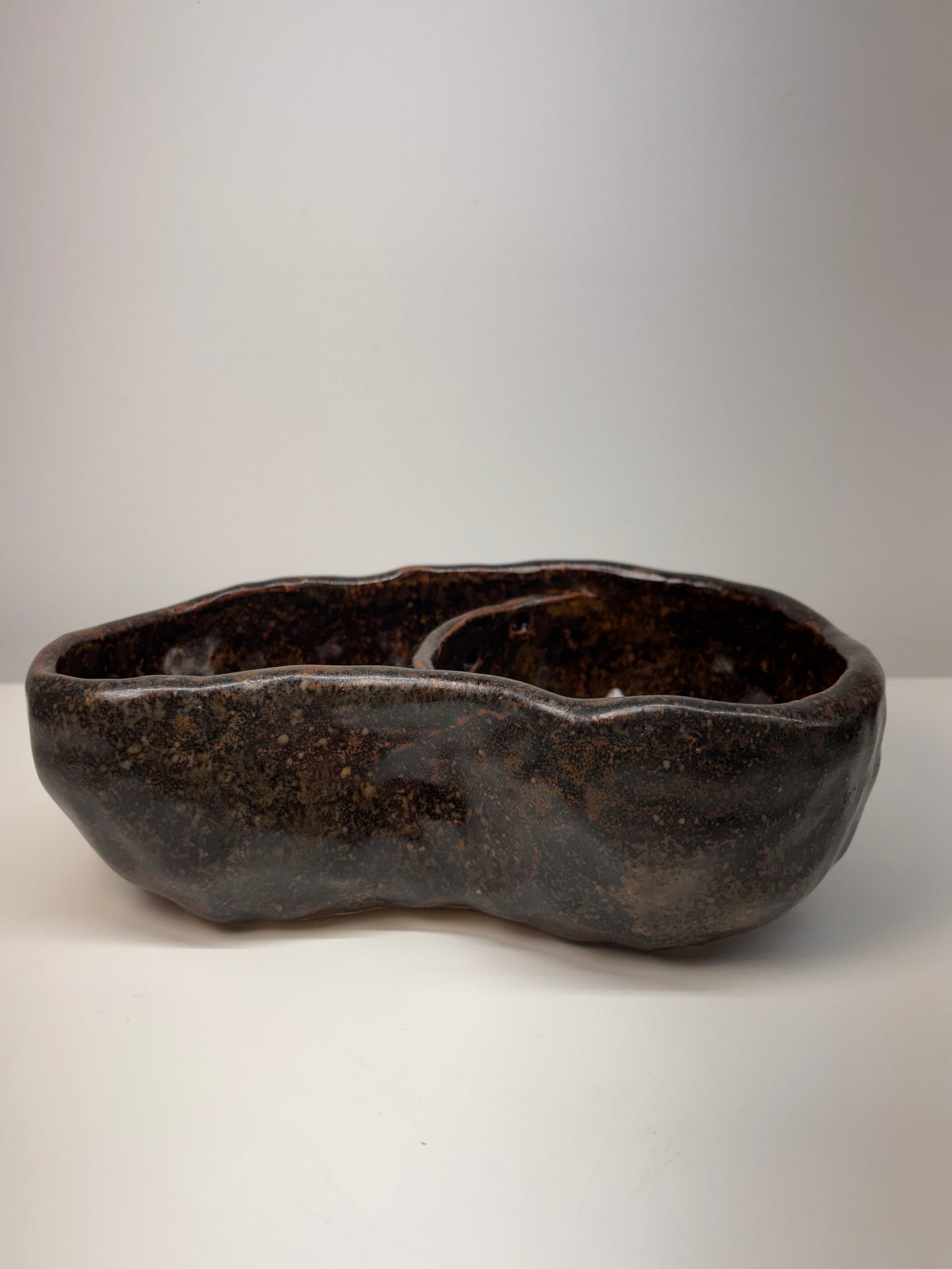 Bog Pot 09 - Brown Pebble
